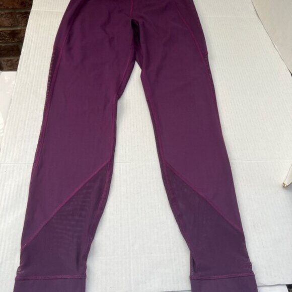 Lululemon  * HOT LIKE AGNI  Tight leggings Mesh EUC  Darkest Magenta Purple  8 - Picture 4 of 14